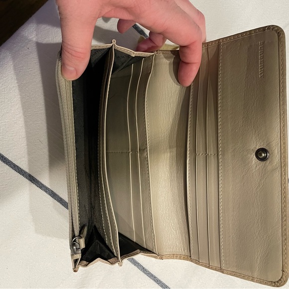 Burberry wallet - Picture 2 of 5